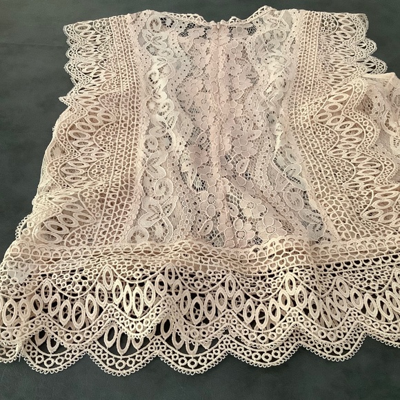 Pretty summer blouse - Picture 1 of 2